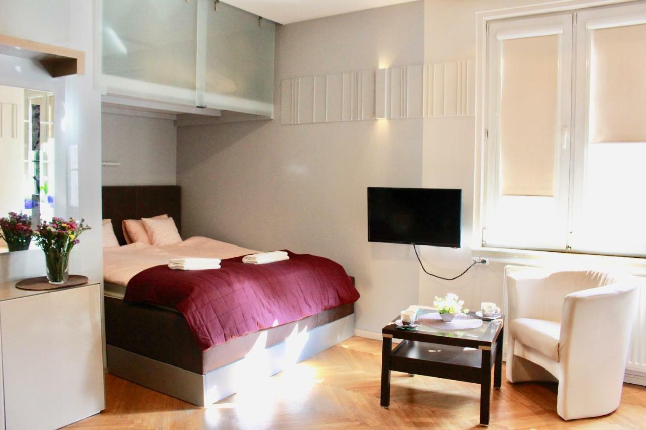 Alder Apartments Красков Екстериор снимка